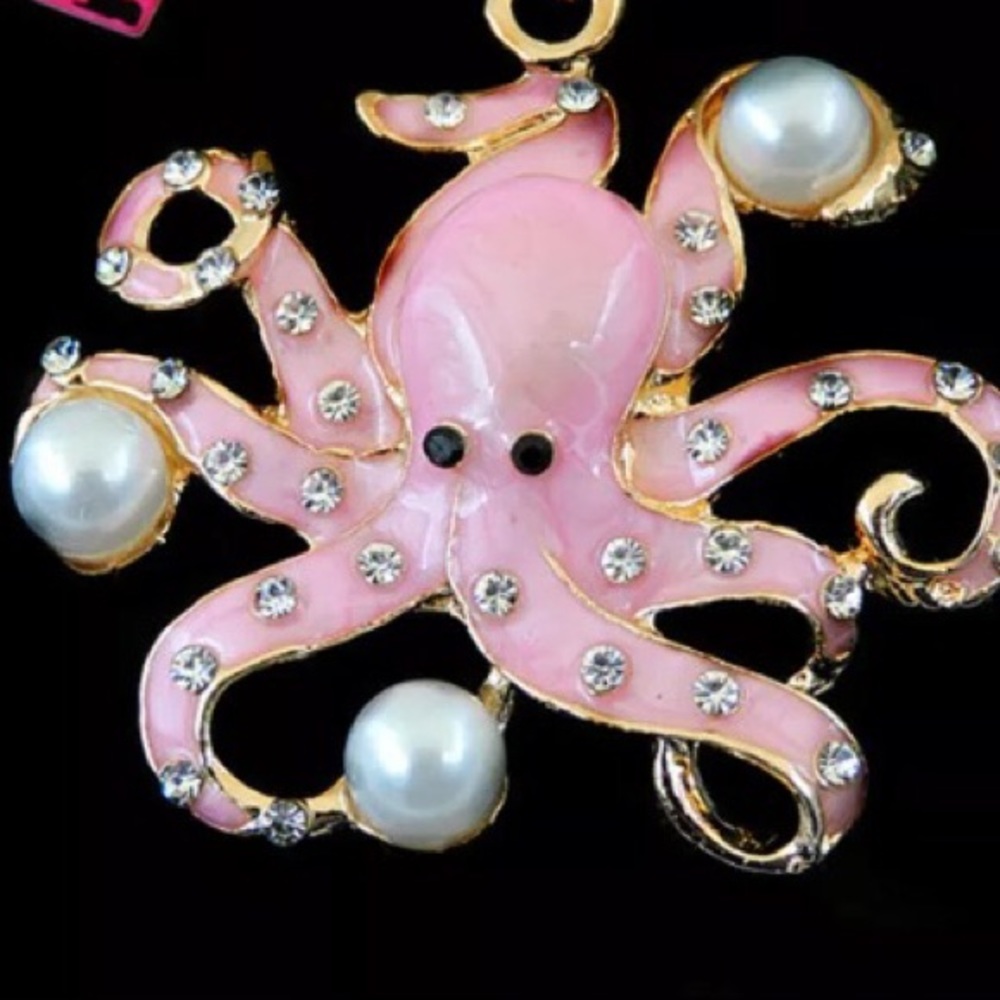 NWT OCTOPUS NECKLACE